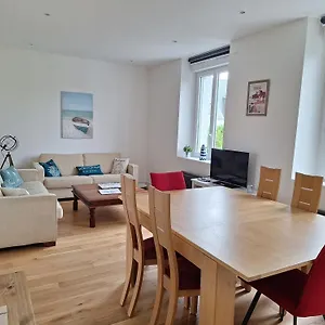  Appartement Au Coeur De La Cote De Granit Rose.